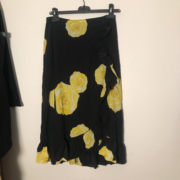 Ganni Black and Yellow Floral Midi Skirt - Picture 5 of 11
